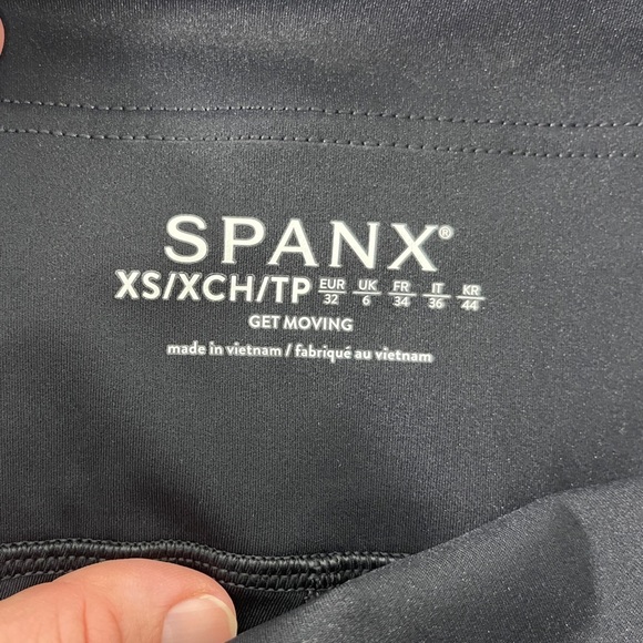 NEW Spanx Get Moving Pleated Skort Black - Picture 9 of 12